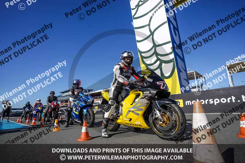 France;Le Mans;event digital images;motorbikes;no limits;peter wileman photography;trackday;trackday digital images